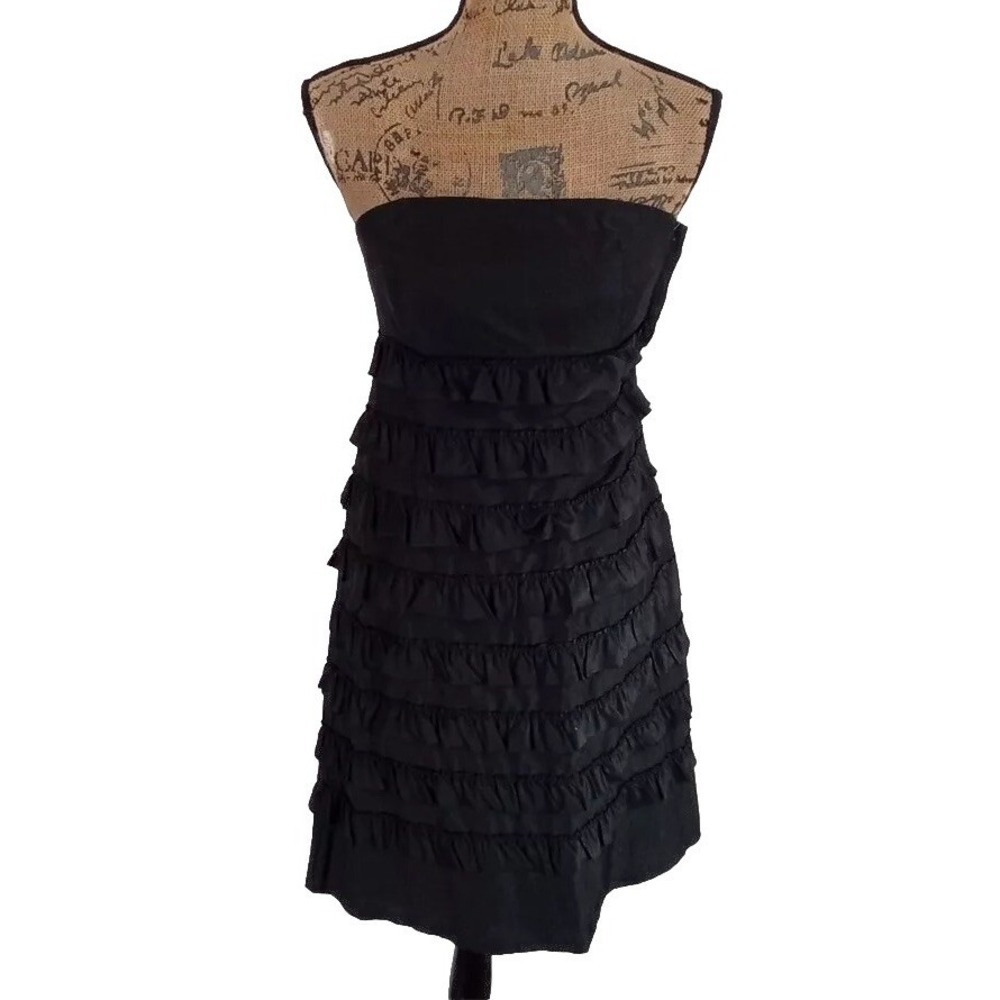 GAP Dress Size 0 Black Strapless Ruffle Fit Flare Lined Zip Silk Blend Cute Sexy